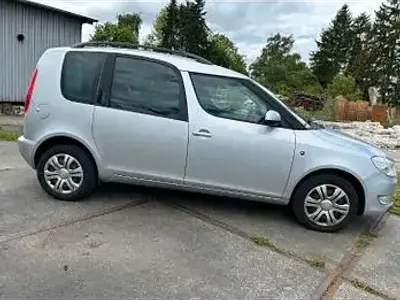 Gebraucht Skoda Roomster 105 PS (77 kW) 2015 Grau Van / Kleinbus