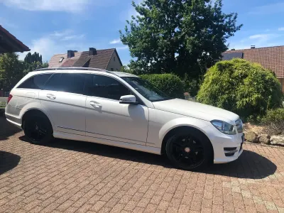 Gebraucht Mercedes C220 Avantgarde 170 PS (125 kW) 2013 Weiß Kombi