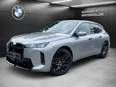 Gebraucht BMW iX Performance 300 kW (408 PS) 2026 Silber SUV