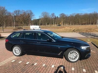 Gebraucht BMW 530 Luxury Line 265 PS (194 kW) 2017 Blau Kombi