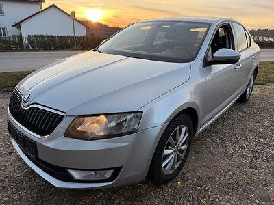 Gebraucht Skoda Octavia Ambition 150 PS (110 kW) 2017 Silber Limousine
