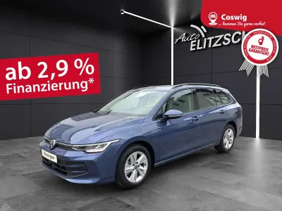 Gebraucht VW Golf VIII Life 116 PS (85 kW) 2025 Anemonenblau metallic Kombi