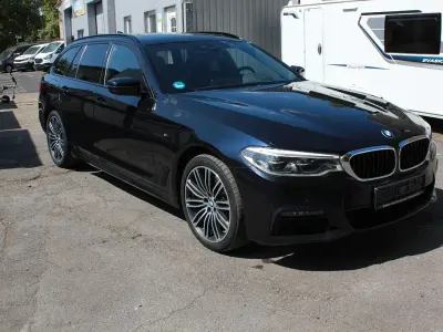 Gebraucht BMW 530 M Sport 265 PS (194 kW) 2020 Schwarz Kombi