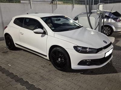 Usata VW Scirocco 200 CV (147 kW) 2009 Bianco Coupé