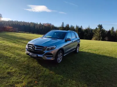 Gebraucht Mercedes GLE250 204 PS (150 kW) 2016 Silber SUV