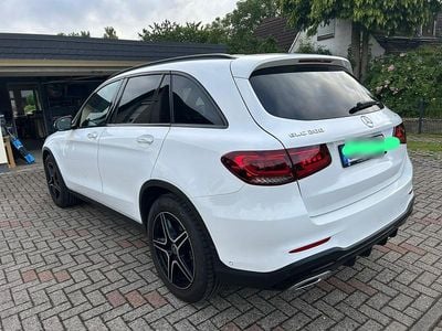 Gebraucht Mercedes GLC200 AMG line 197 PS (144 kW) 2020 Weiß SUV