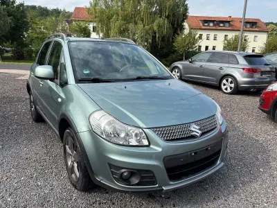 Gebraucht Suzuki SX4 Limited 120 PS (88 kW) 2011 Grün Limousine