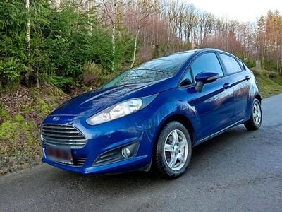 Blau Gebraucht 2015 Ford Fiesta Limousine | 7.500 € (Fairer Preis)