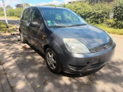 Gebraucht Ford Fiesta 70 PS (51 kW) 2005 Grau Kleinwagen
