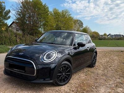 Begagnad Mini Cooper 136 HK (100 kW) 2021 Svart Halvkombi