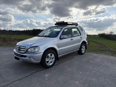 Gebraucht Mercedes ML270 Edition 163 PS (119 kW) 2004 Silber SUV