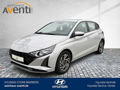 Neu Hyundai i20 Trend 101 PS (74 kW) 2025 Grau Limousine