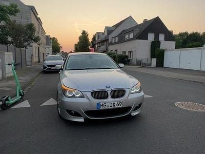 BMW 525