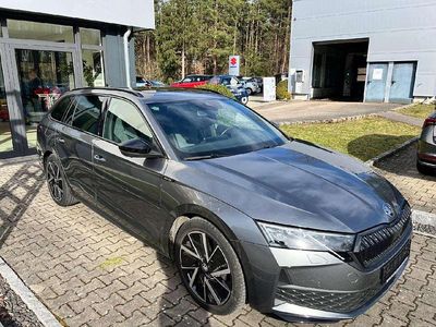 Gebraucht Skoda Octavia SportLine 150 PS (110 kW) 2025 Graphitegrau metallic Kombi