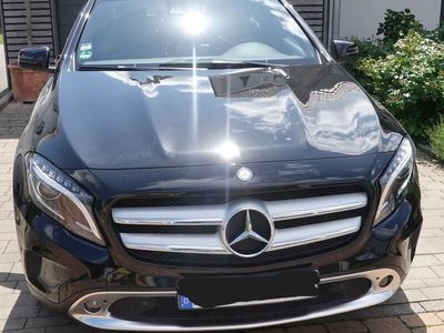 Mercedes GLA180
