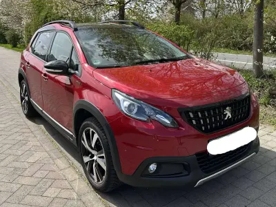 Gebraucht Peugeot 2008 110 PS (80 kW) 2019 Rot SUV