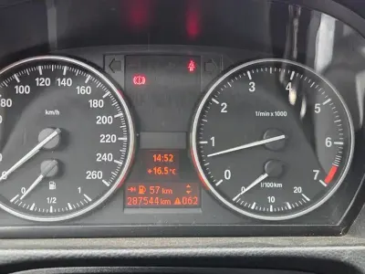 Gebraucht BMW 318 142 PS (104 kW) 2008 Grau Kombi