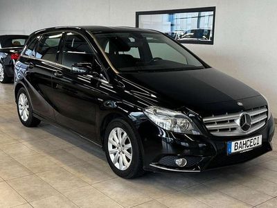 Gebraucht Mercedes B180 122 PS (89 kW) 2011 Schwarz Van / Kleinbus