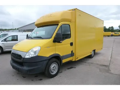 Używany Iveco Daily 106 KM (77 kW) 2013 Żółty Van