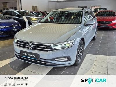 Gebraucht VW Passat Business 200 PS (147 kW) 2022 Mondsteingrau Kombi