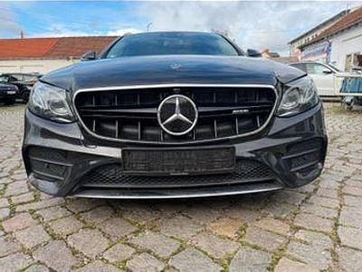 Gebraucht Mercedes E220 AMG line 194 PS (142 kW) 2019 Schwarz SUV