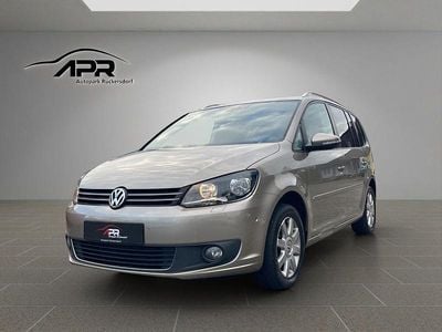 Beige Gebraucht 2014 VW Touran Life Van / Kleinbus | 6.499 € (Superpreis)