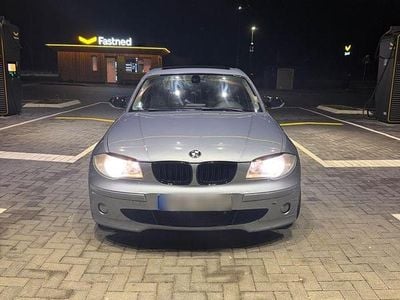 Gebraucht BMW 120 Sport Line 163 PS (119 kW) 2006 Grau Kleinwagen