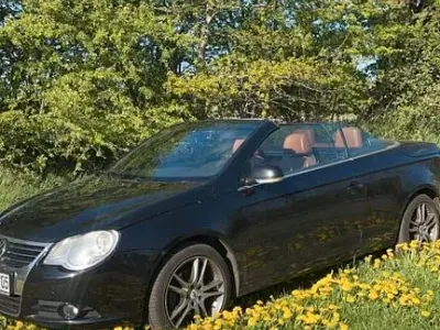 Usata VW Eos Individual 140 CV (102 kW) 2008 Nero Cabrio