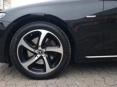 Mercedes E200