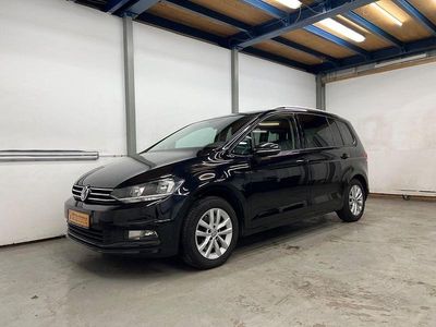 Schwarz Gebraucht 2016 VW Touran Comfortline Van / Kleinbus | 15.500 € (Fairer Preis)