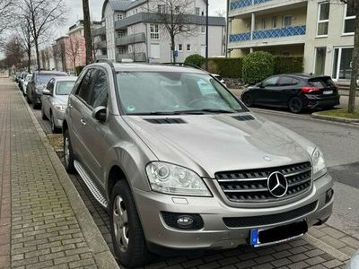 gebraucht Mercedes ML350 - 3. Hand - neuer TÜV (bis 2026)