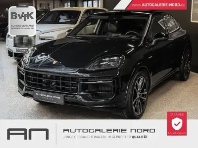Gebraucht Porsche Cayenne S E-Hybrid Sport 519 PS (381 kW) 2025 Schwarz SUV