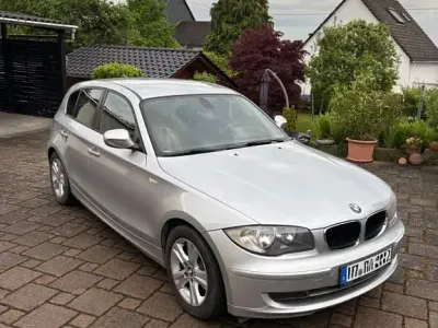 Używany BMW 116 122 KM (89 kW) 2011 Srebrny Hatchback