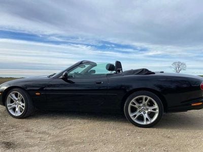 Jaguar XK8