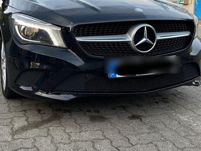 Mercedes CLA180