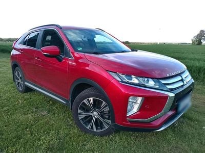 Gebraucht Mitsubishi Eclipse Cross Diamant Edition 163 PS (119 kW) 2018 Rot SUV