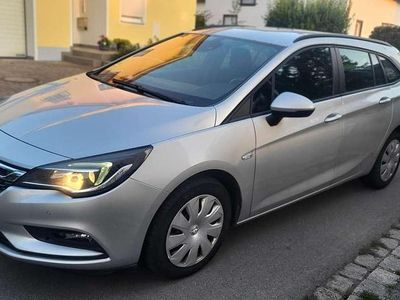 Gebraucht Opel Astra 136 PS (100 kW) 2018 Silber Kombi