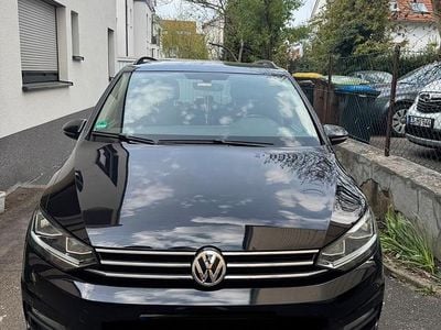 Gebraucht VW Touran 150 PS (110 kW) 2016 Schwarz Van / Kleinbus