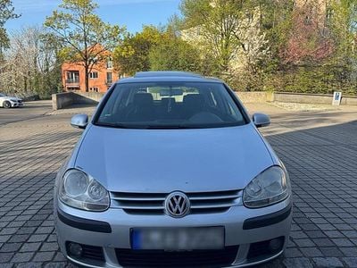 Gebraucht VW Golf V 101 PS (74 kW) 2004 Grau Kleinwagen