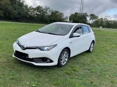 Toyota Auris Hybrid