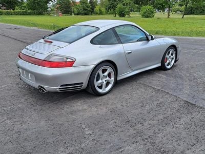 Porsche 911 Carrera 4S