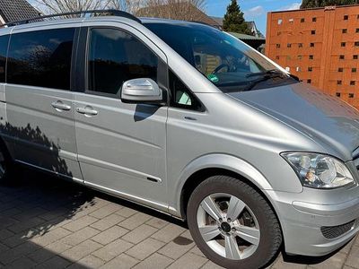 Usata Mercedes Viano 120 CV (88 kW) 2010 Argento Monovolume