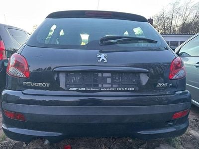 Gebraucht Peugeot 206 73 PS (53 kW) 2010 Grau Kleinwagen
