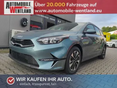 Gebraucht Kia Ceed Sportswagon Silver 140 PS (102 kW) 2024 Yucca steel Kombi