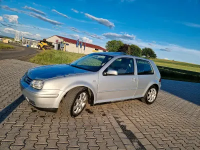 Gebraucht VW Golf IV GTI 150 PS (110 kW) 2000 Silber Limousine