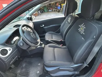 Gebraucht Renault Clio III 75 PS (55 kW) 2012 Coupé
