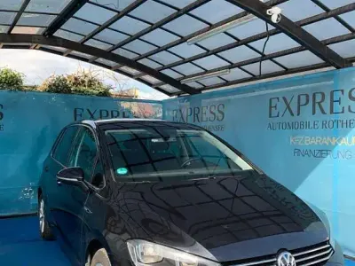 Second-hand VW Golf VII Comfortline 110 CP (80 kW) 2015 Negru Berlinǎ