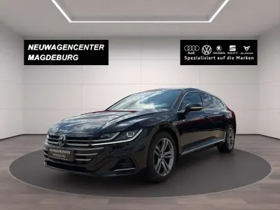Gebraucht VW Arteon R-line 200 PS (147 kW) 2023 Deep black perleffekt Kombi