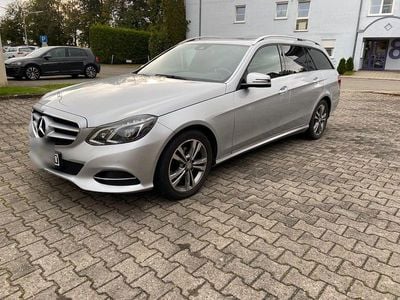 Mercedes E200