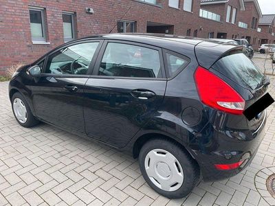 Gebraucht Ford Fiesta Trend 60 PS (44 kW) 2011 Schwarz Kleinwagen